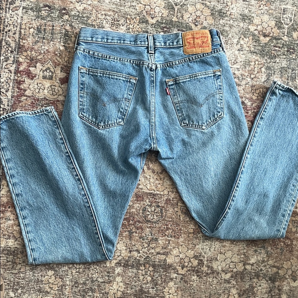 Levi's Men's 501 button fly Light Blue Straight Jeans